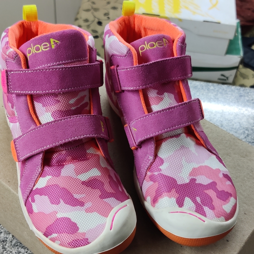 Plae Max Suede pink camo original unused usa imported for girls - Picture 3 of 8